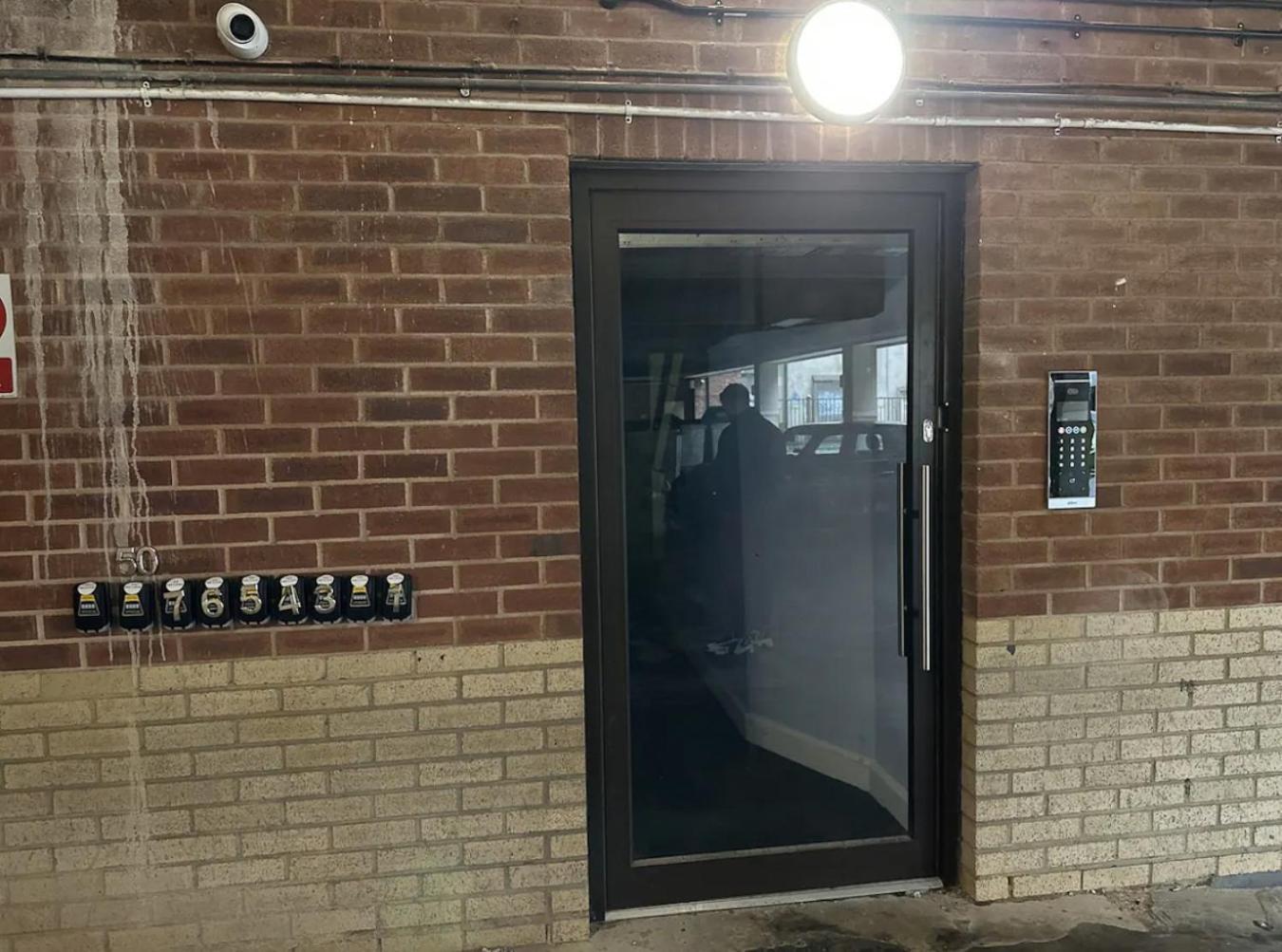 Apartment Escape In Town Centre - Free Parking *